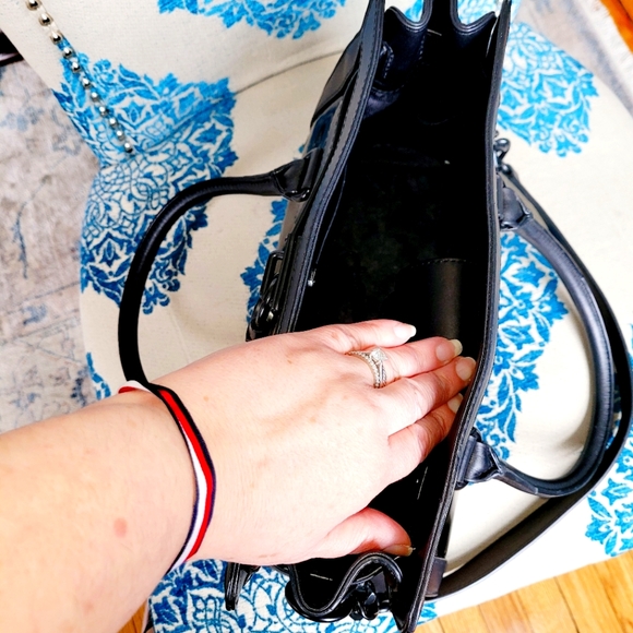 💟😯 -Michael Kors-Hamilton-Black on Black-Patent Matte Lock 🔐 Satchel bag - Picture 8 of 12